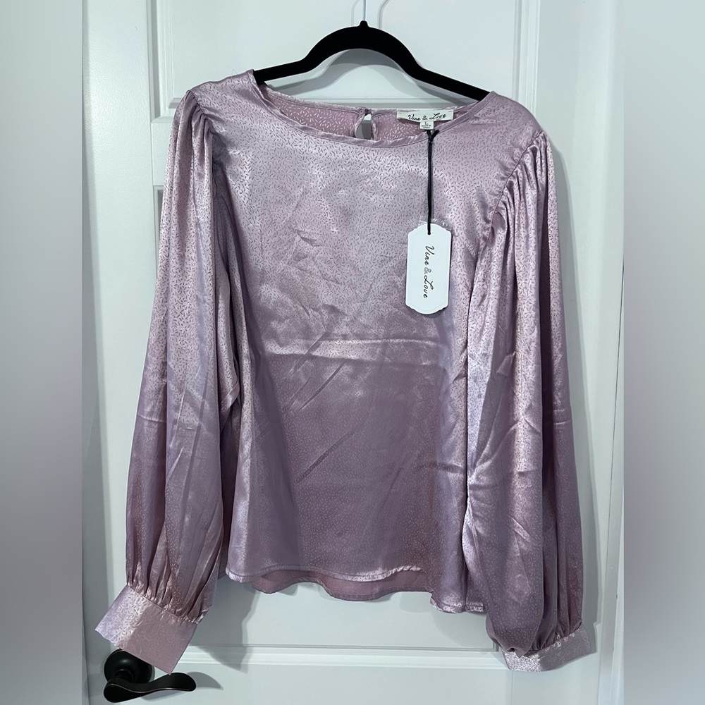 Vine & Love Boutique Women's L Large Long Sleeve Top Blouse NEW With TAGS